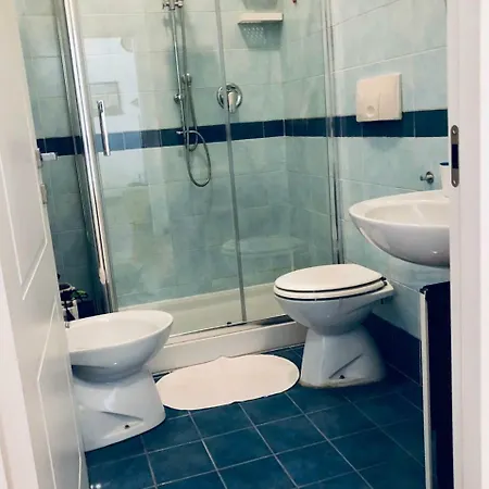 Bocconi Apartament *
