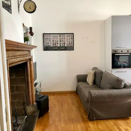 Bocconi Apartament