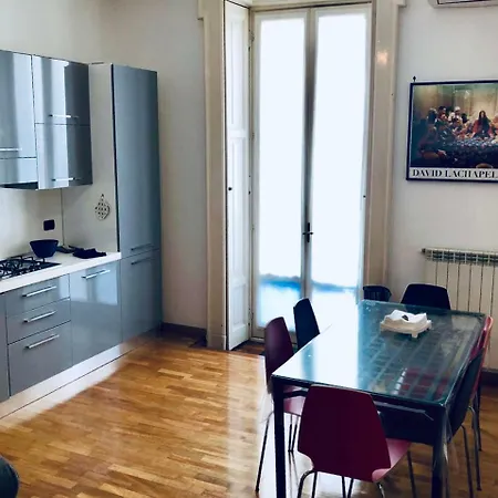 Bocconi Apartament *